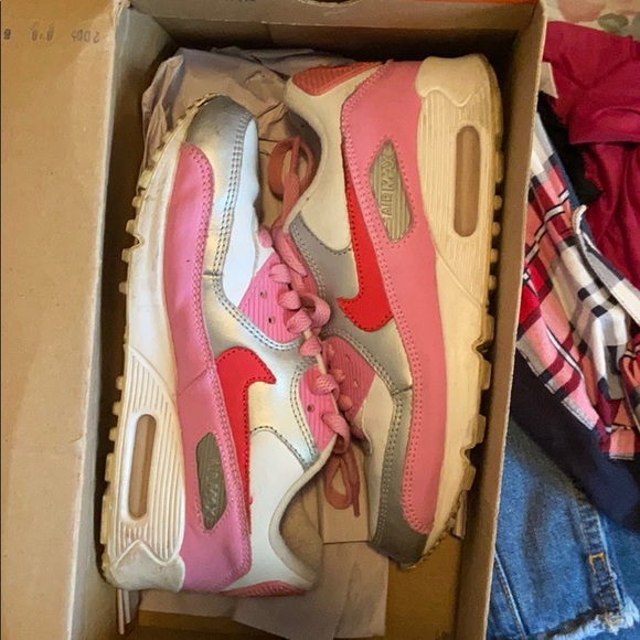 Pink , white , gray, and white Nike - Picture 1 of 2